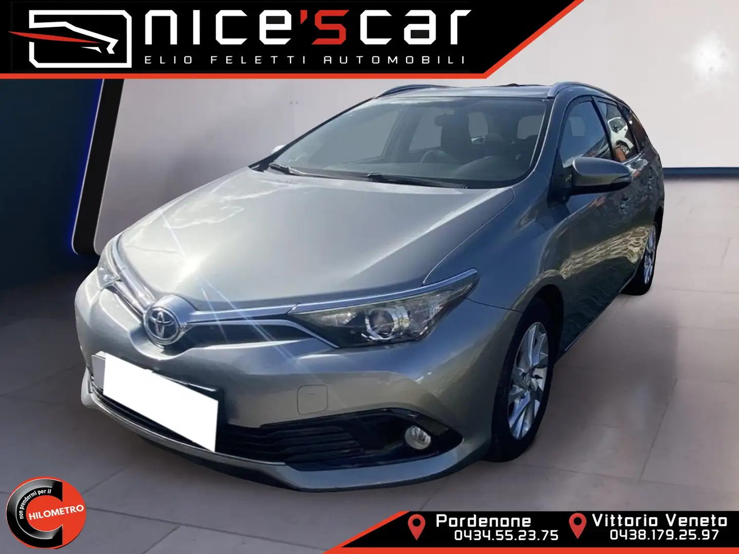 Toyota Auris Auris Touring Sports 1.6 D-4D Business Grau - 1