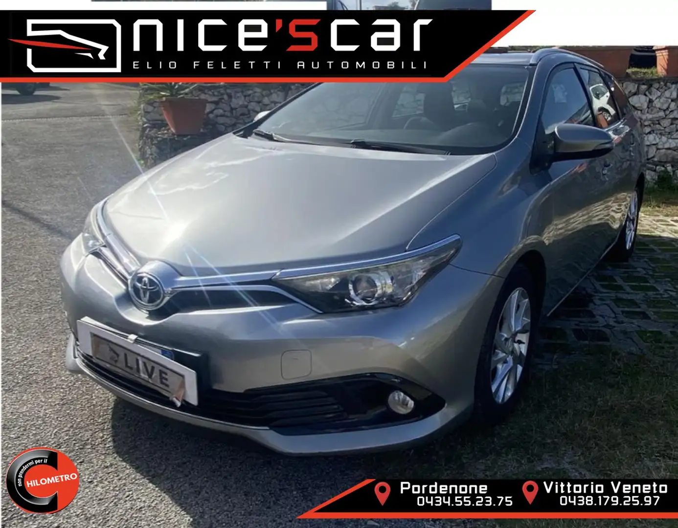 Toyota Auris Auris Touring Sports 1.6 D-4D Business Grijs - 1