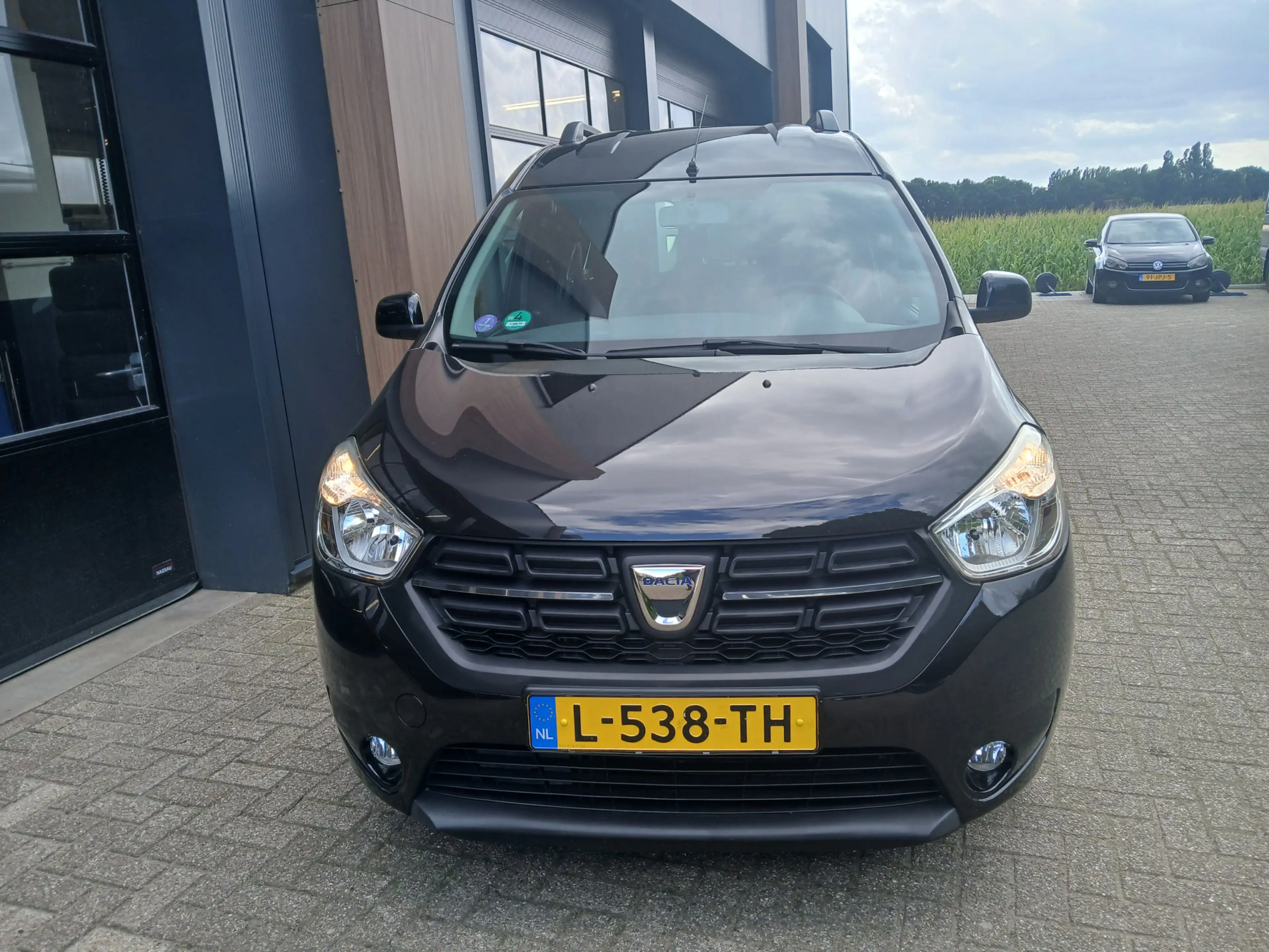 Dacia Dokker 1.3 TCe Ambiance / trekhaak / all season / navigat — photo 2