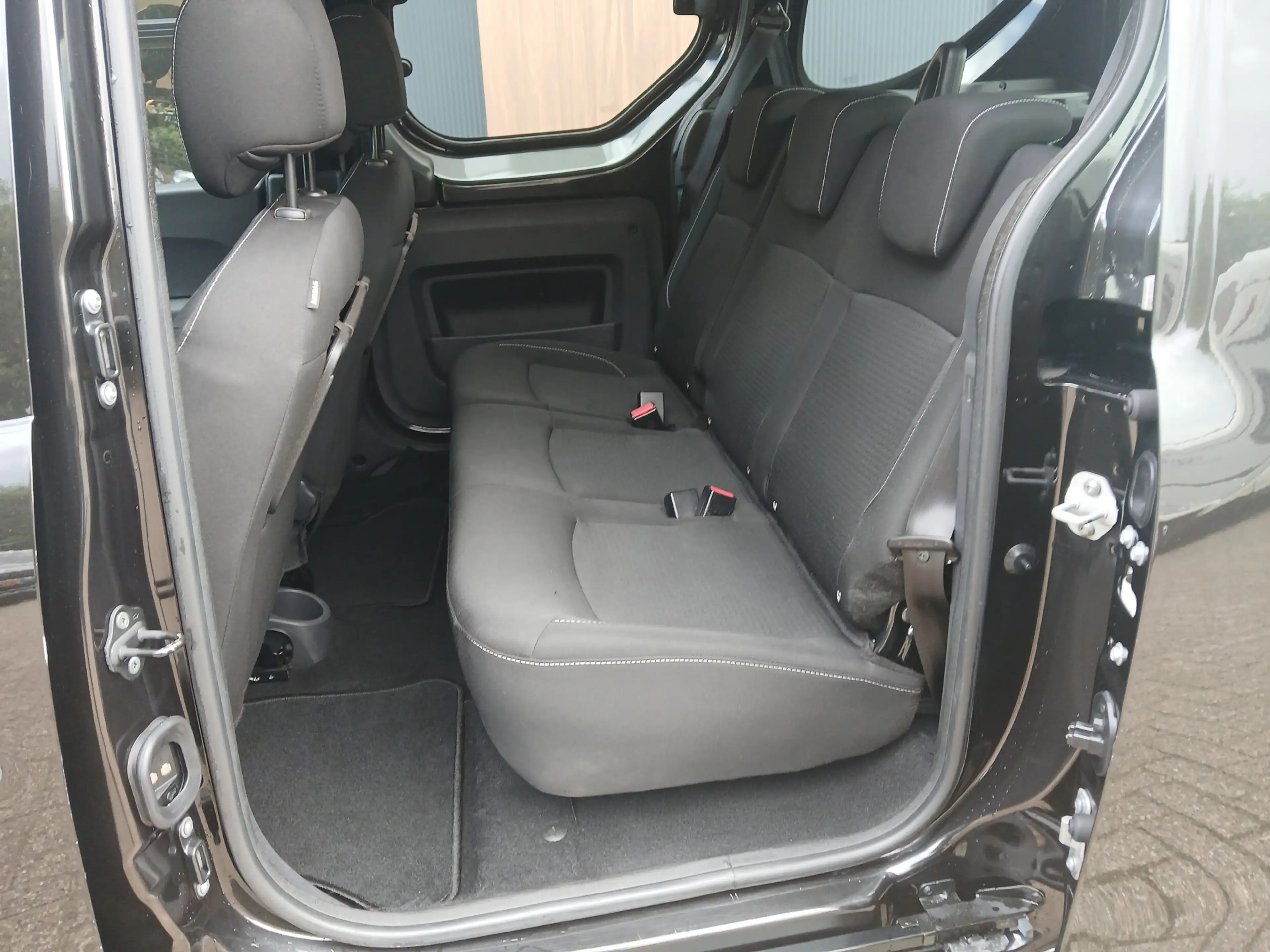 Dacia Dokker 1.3 TCe Ambiance / trekhaak / all season / navigat — photo 8