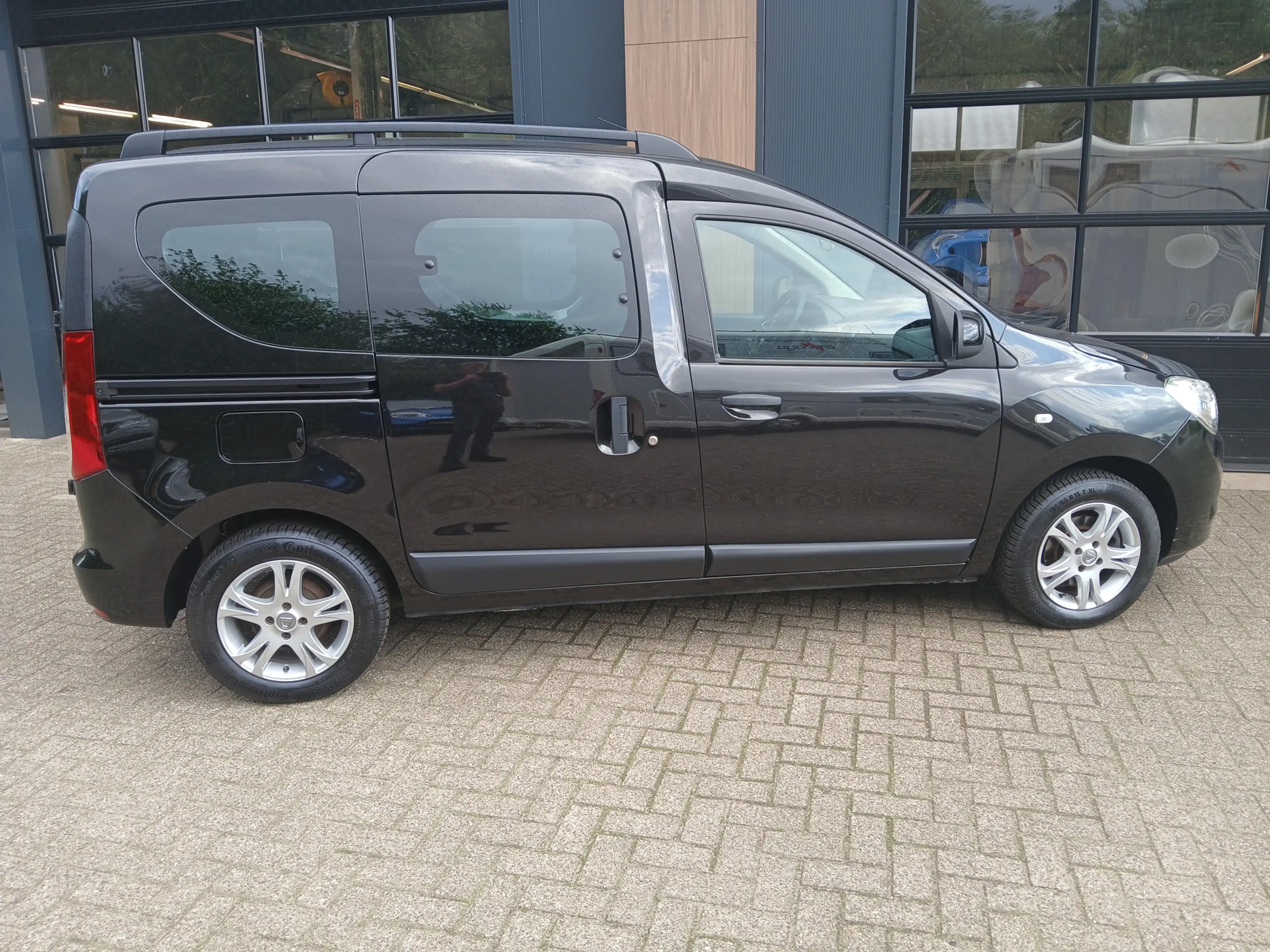 Dacia Dokker 1.3 TCe Ambiance / trekhaak / all season / navigat — photo 6