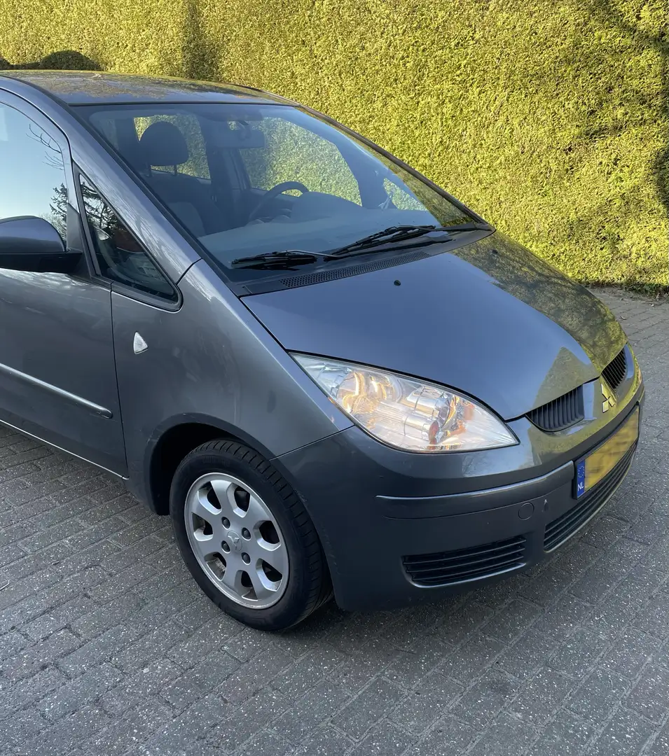 Mitsubishi Colt Colt 1.3 Invite Grijs - 2