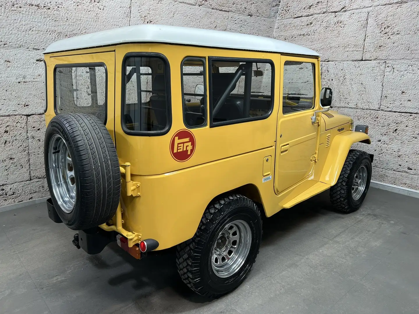 Toyota Land Cruiser 3.0 Diesel BJ40 1979 "Vollrestauriert" Gelb - 2