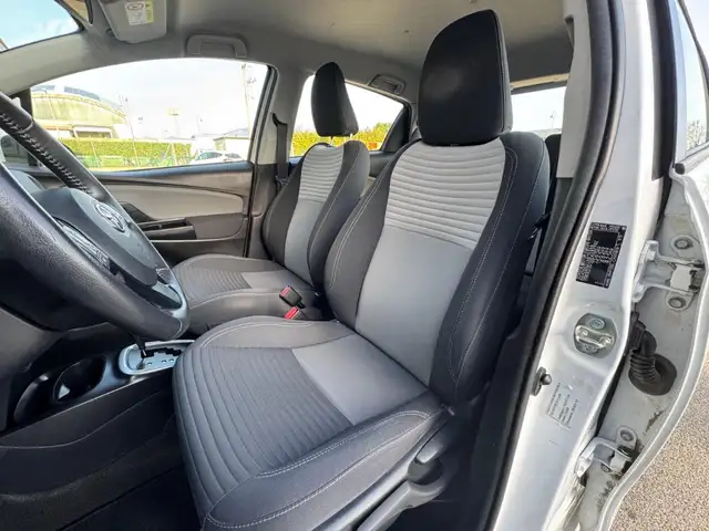 Toyota Yaris view 9