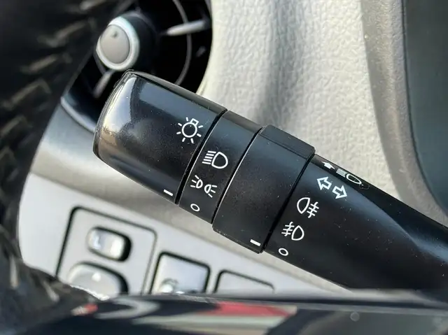 Toyota Yaris view 13