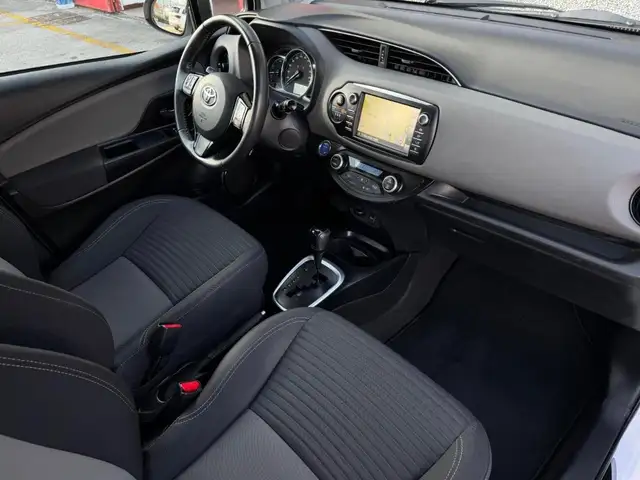 Toyota Yaris view 7