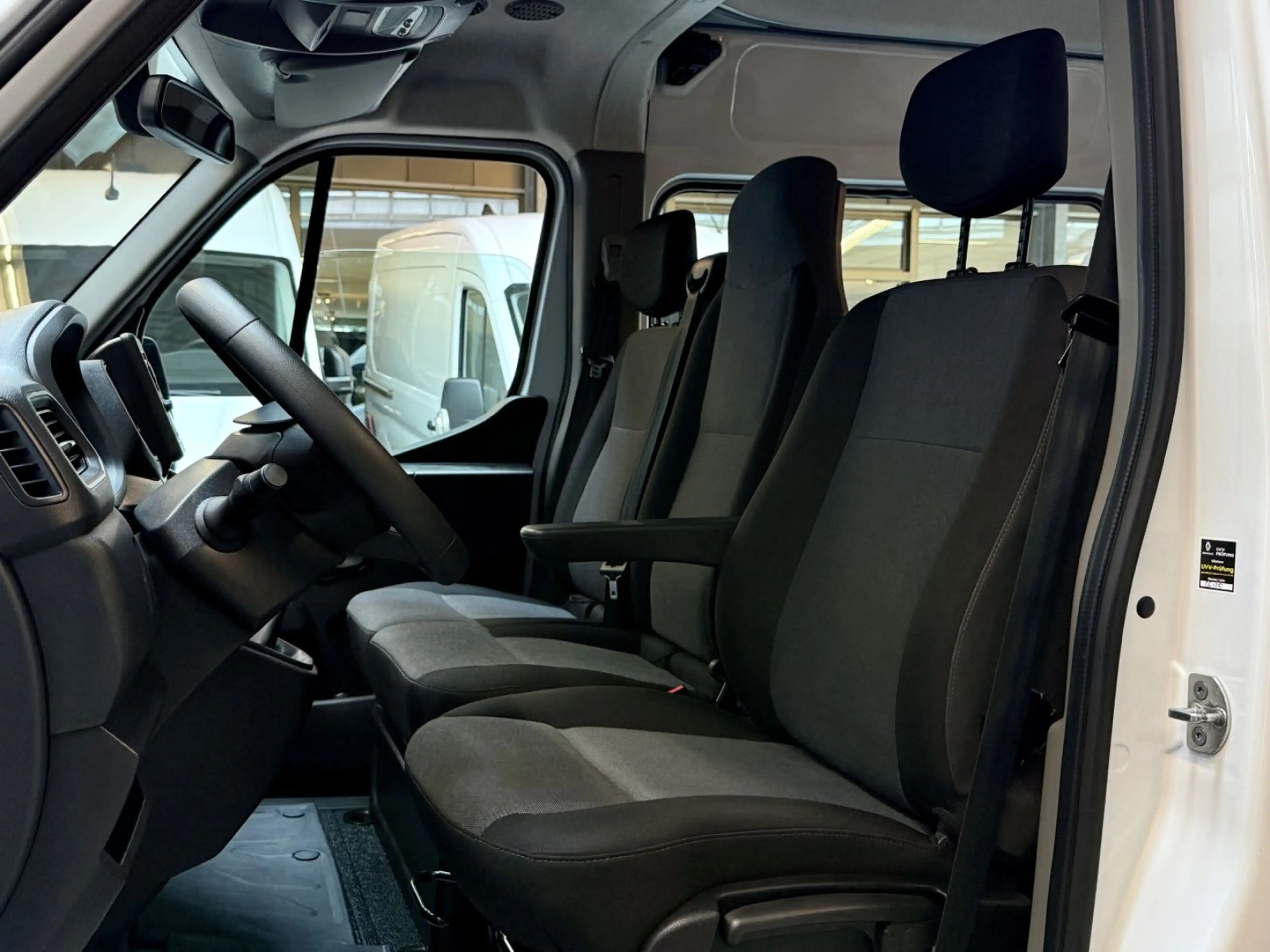 Renault Master 2.3 D L2H2 BUS 9-SITZE CAM PDC TEMPOMAT — photo 14