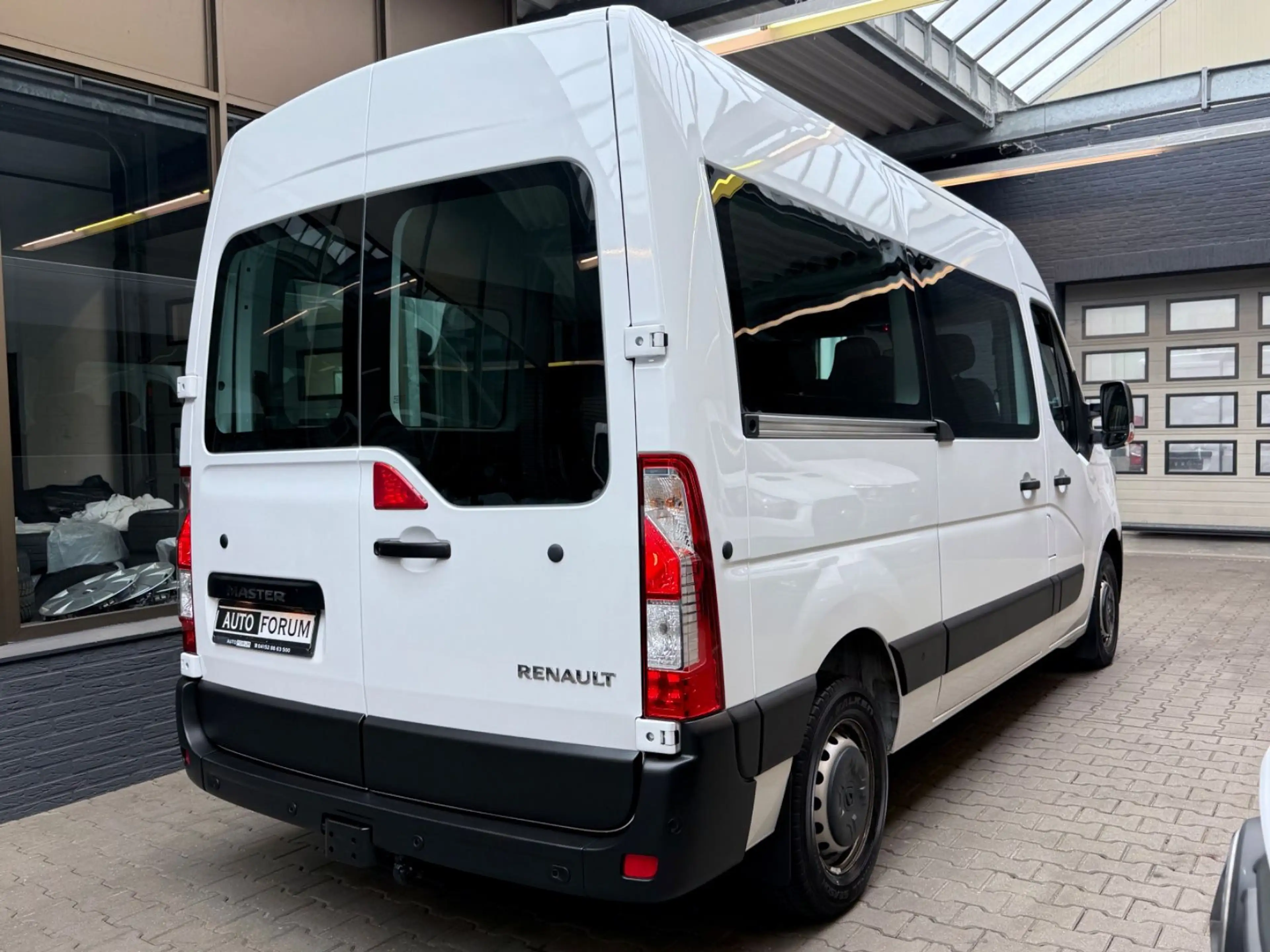 Renault Master 2.3 D L2H2 BUS 9-SITZE CAM PDC TEMPOMAT — photo 11