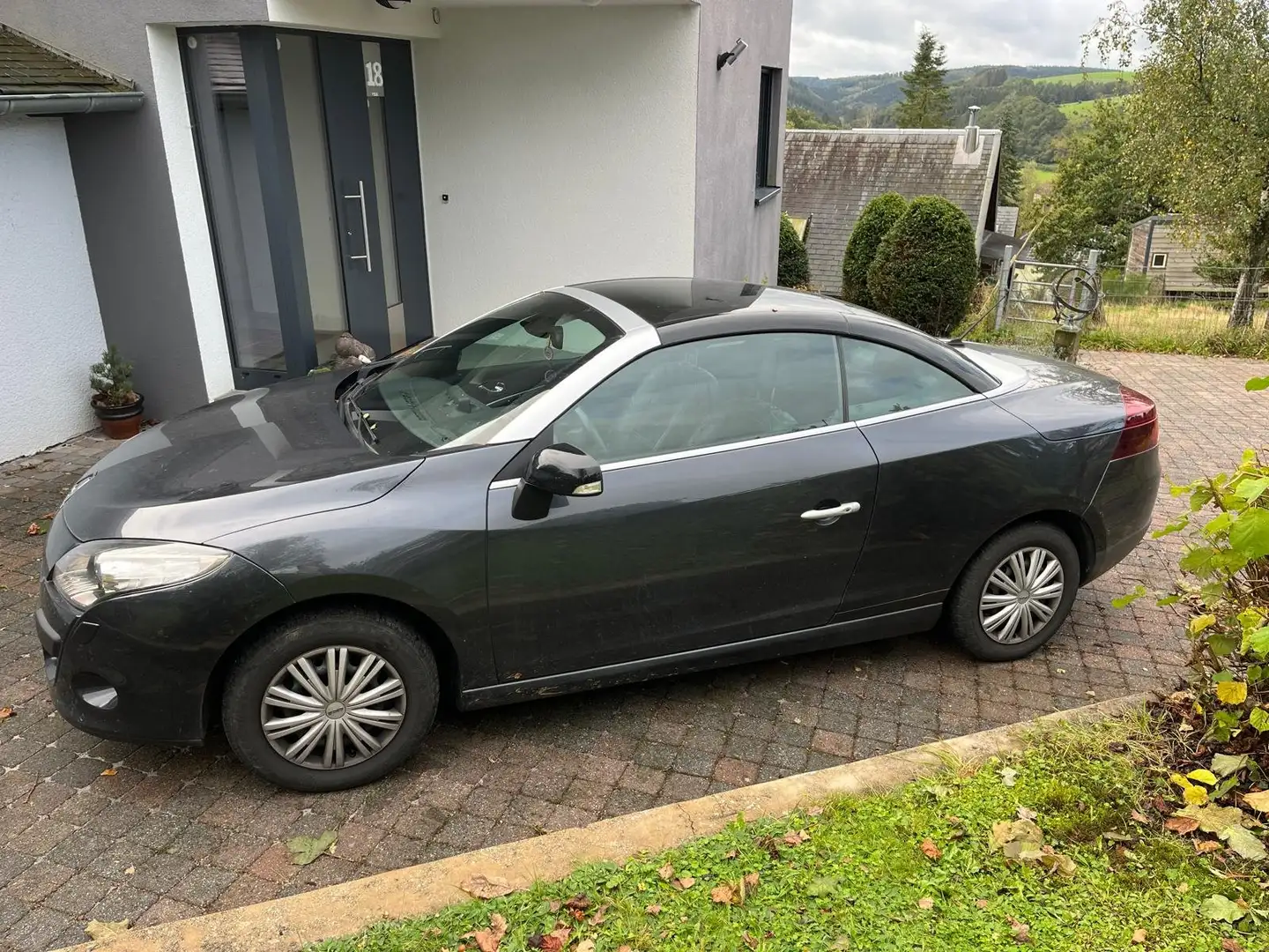 Renault Megane Megane dCi 110 FAP EDC eco Coupe-Cabriolet Luxe Gris - 1