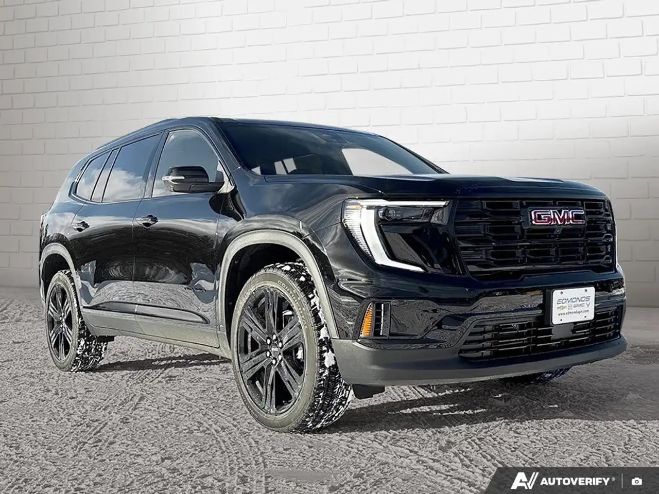 GMC Acadia снимка GMC Acadia