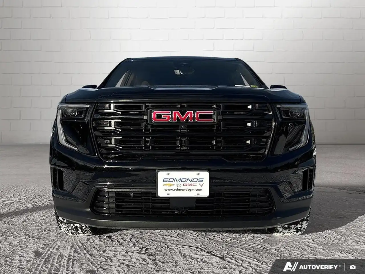 GMC Acadia снимка GMC Acadia