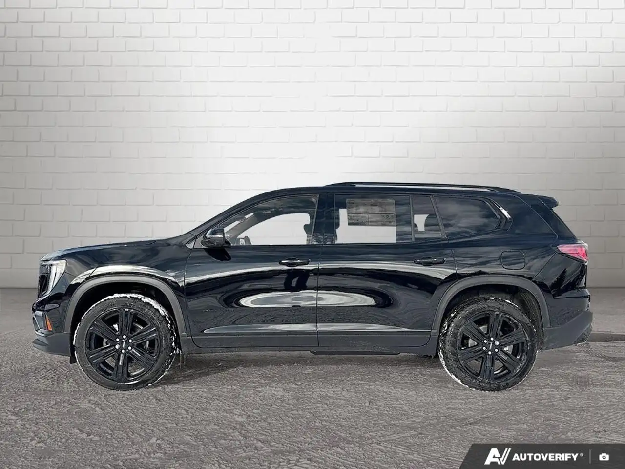 GMC Acadia снимка GMC Acadia