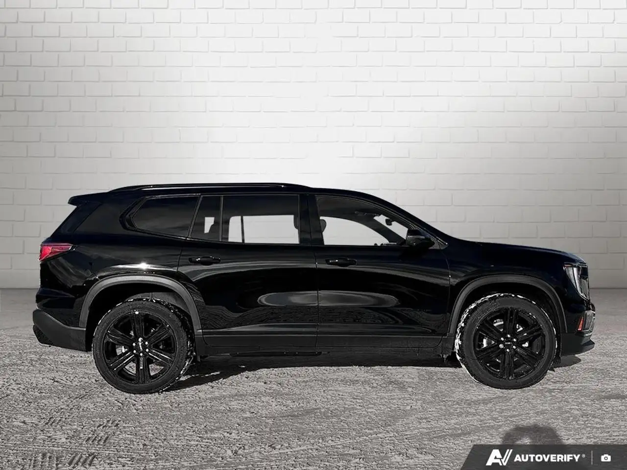 GMC Acadia снимка GMC Acadia