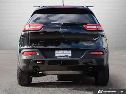 Jeep Cherokee снимка Jeep Cherokee