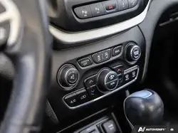 Jeep Cherokee снимка Jeep Cherokee