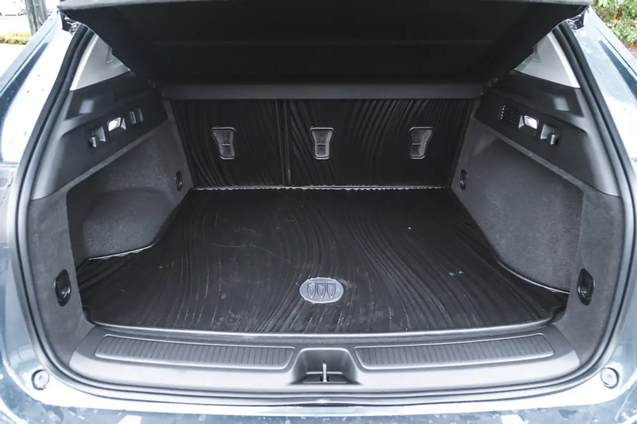 Buick Envision снимка Buick Envision