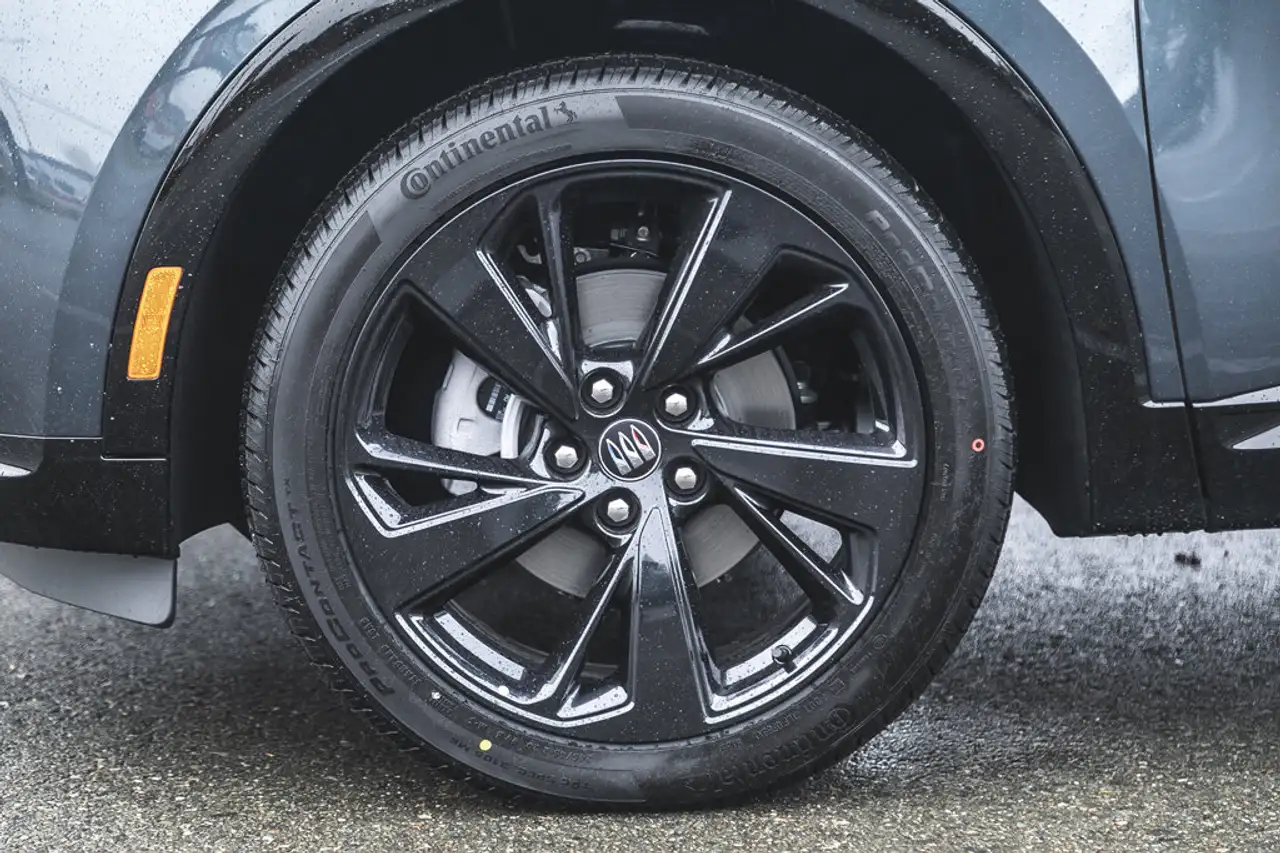 Buick Envision снимка Buick Envision