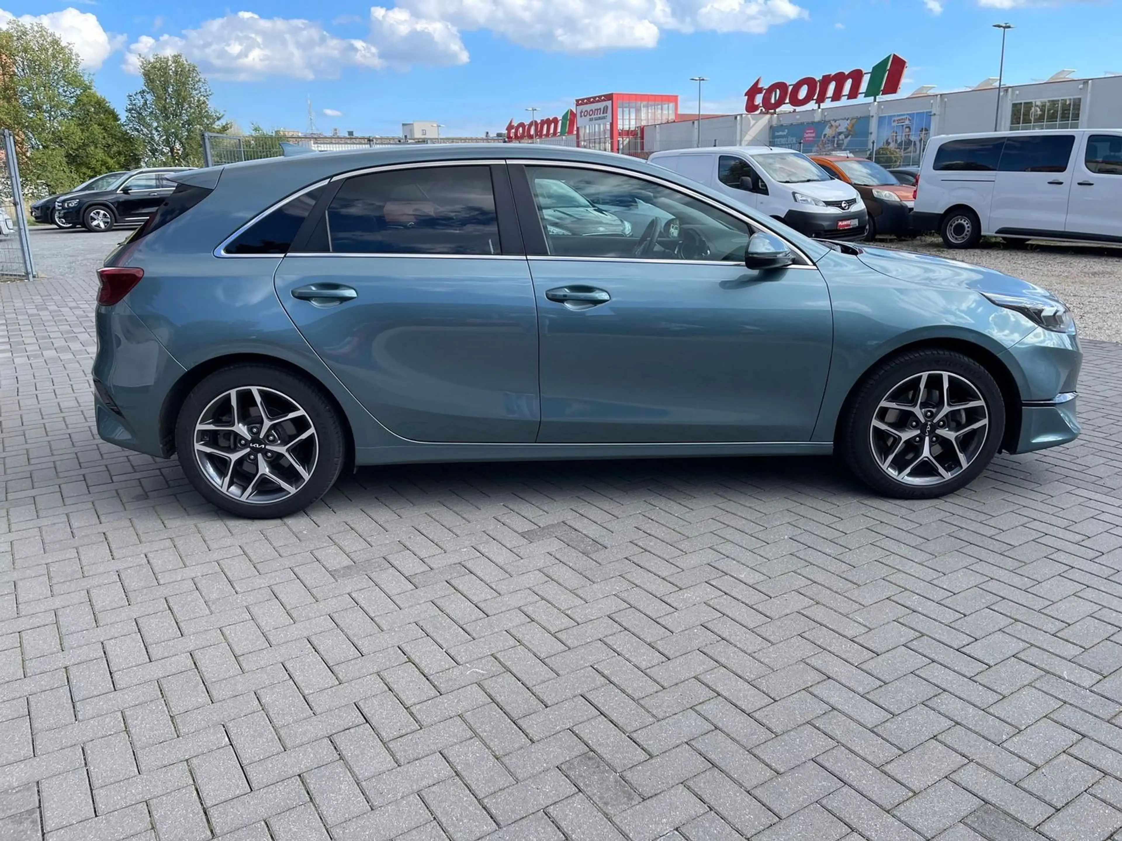 Kia Ceed / cee'd Ultimate Edition/AHK/Kamera/LED/Bluetooth/DAW/DAB — photo 4