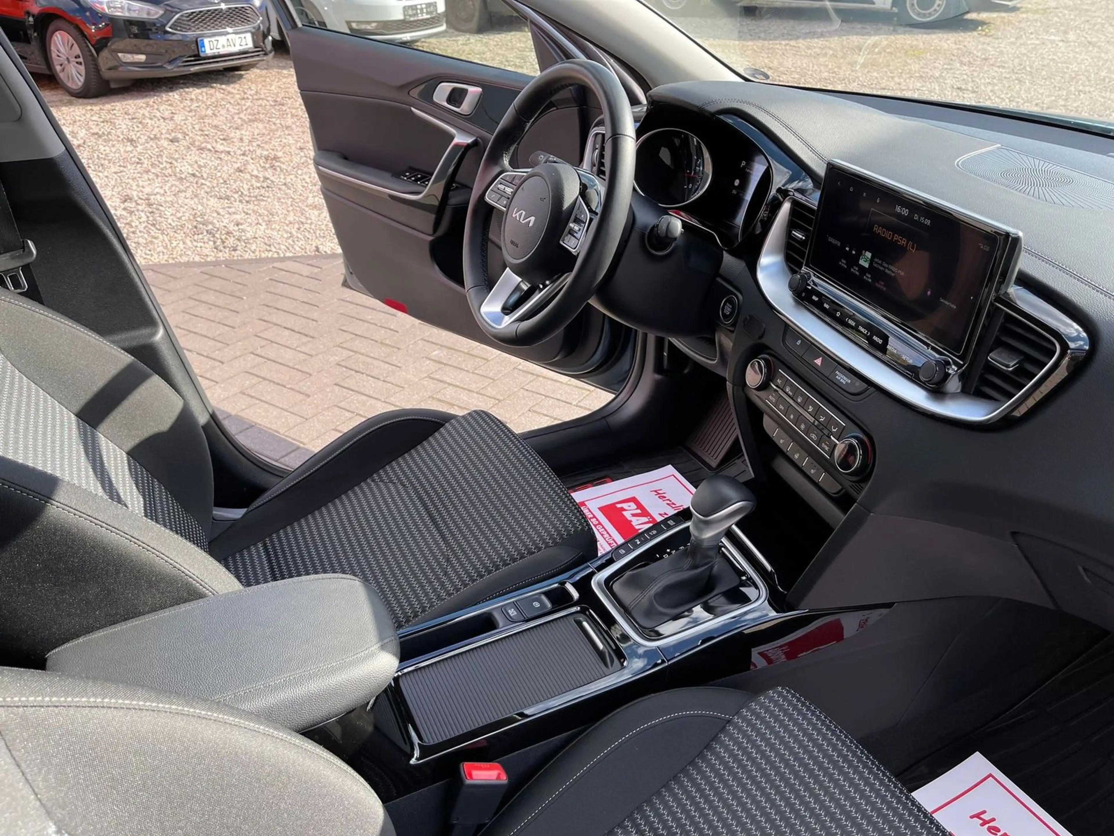 Kia Ceed / cee'd Ultimate Edition/AHK/Kamera/LED/Bluetooth/DAW/DAB — photo 10