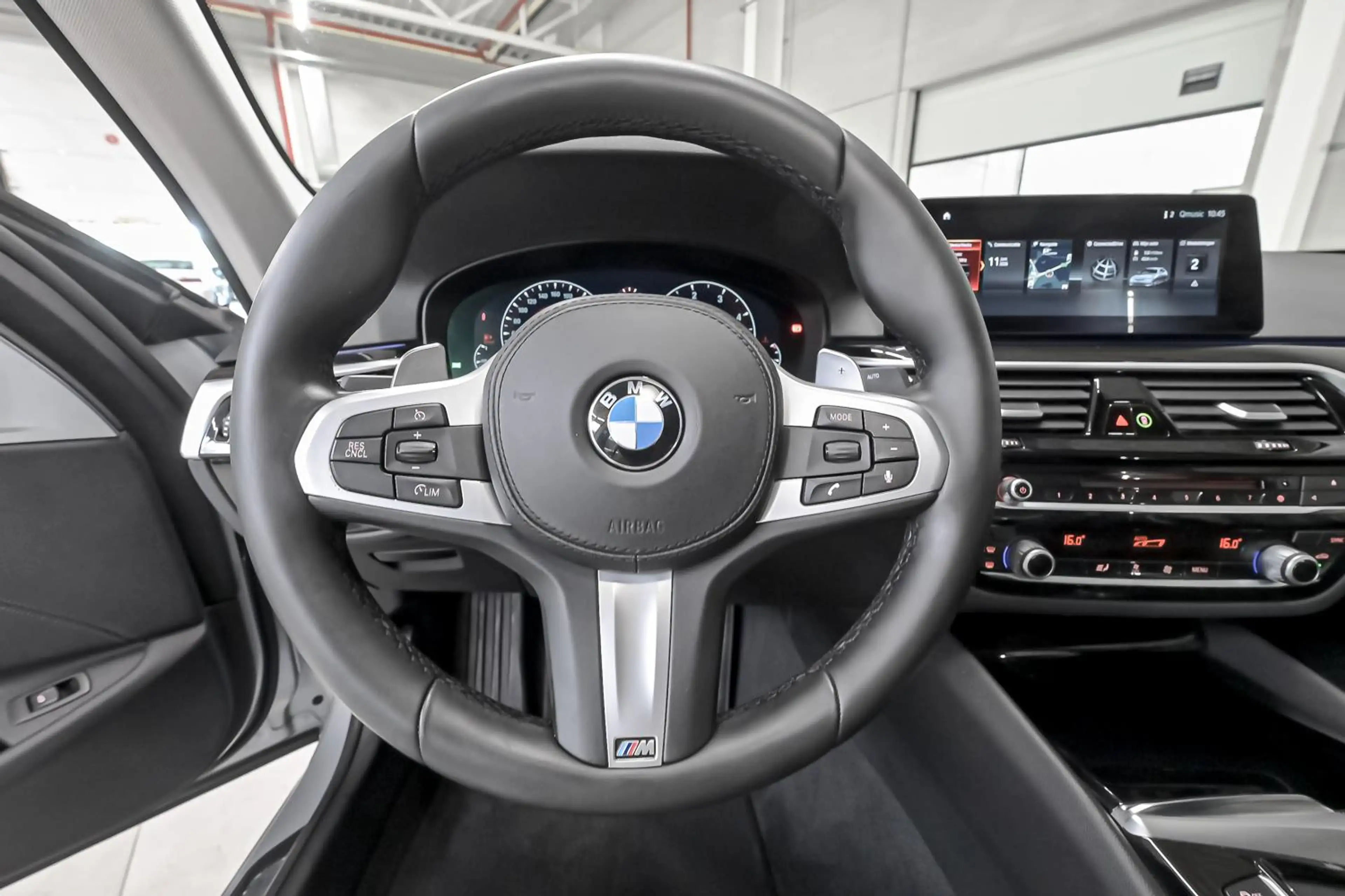 BMW 518 d Berline - 12mois/maand garantie — photo 9