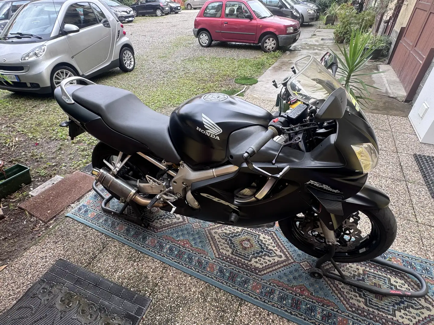 Honda CBR 600 tenuta bene 3444261003 zap - 2