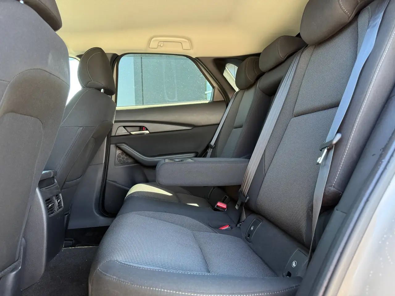 Mazda CX-30 photo Mazda CX-30