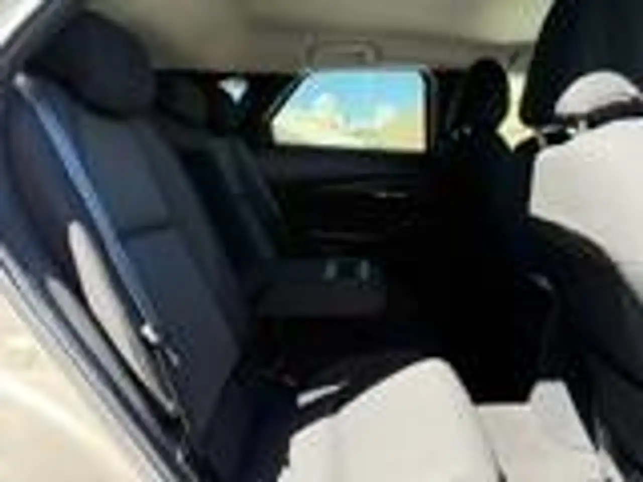 Mazda CX-30 photo Mazda CX-30
