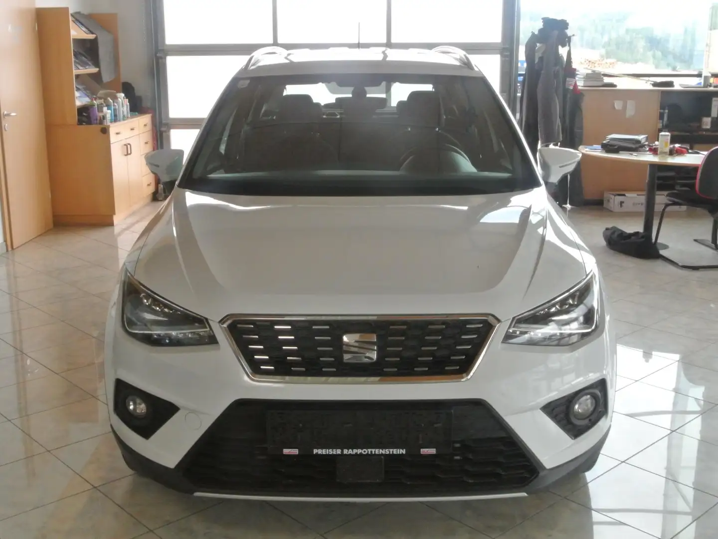 SEAT Arona Xcellence DSG *LED/NAVI/SHZG/KEYLESS/KAMERA* Weiß - 2