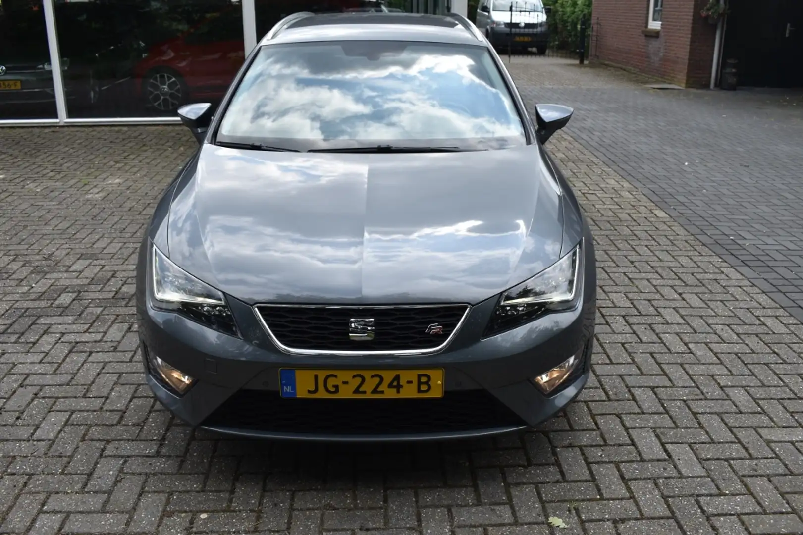 SEAT Leon ST 1.4 EcoTSI FR Connect CLIMA PDC ANDROID/APPLE C Gris - 2