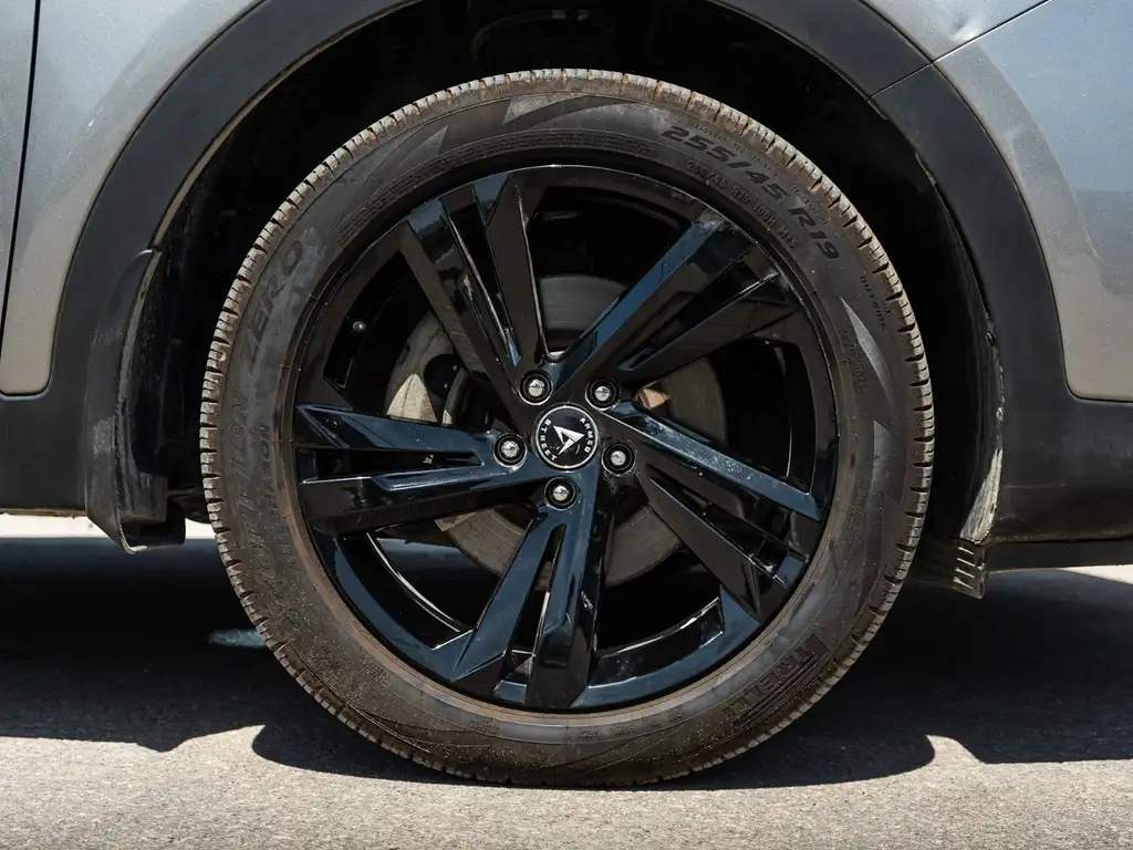 Hyundai Santa Fe 2018 photo 3