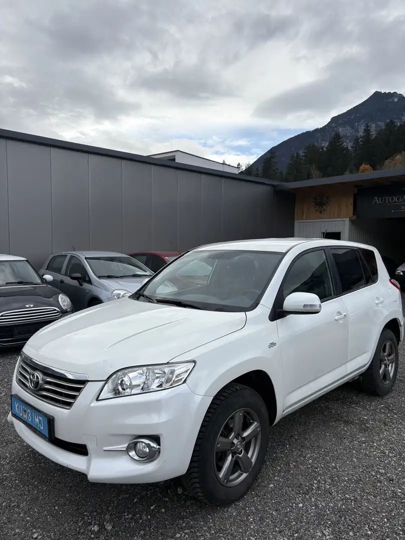 Toyota RAV 4 RAV4 2,2 D-4D 150 D-CAT 4WD Executive Aut. - 1