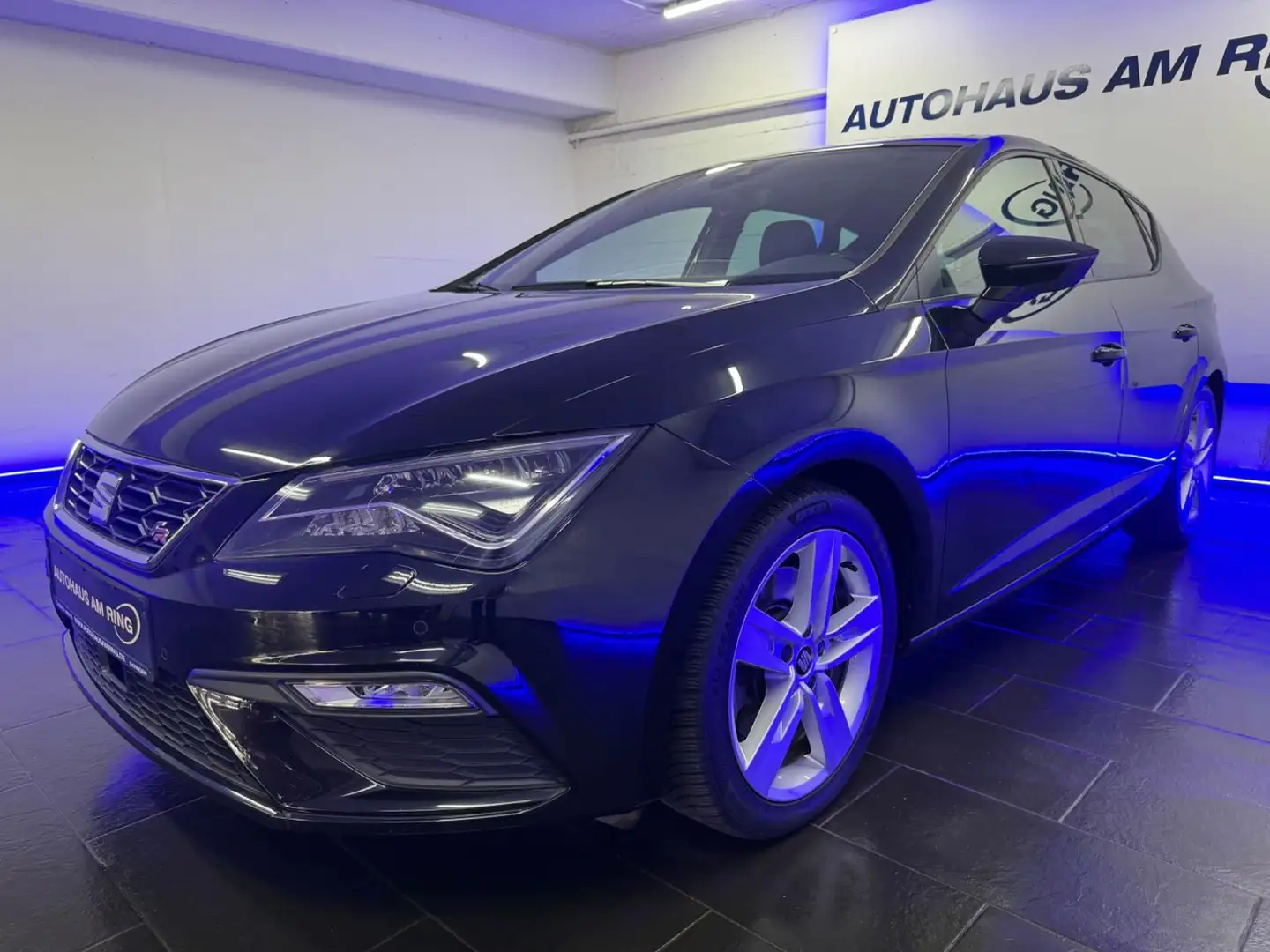 SEAT Leon FR Aut BEATS PANO VRTUAL SPUR APPLE ACC CAM Zwart - 2
