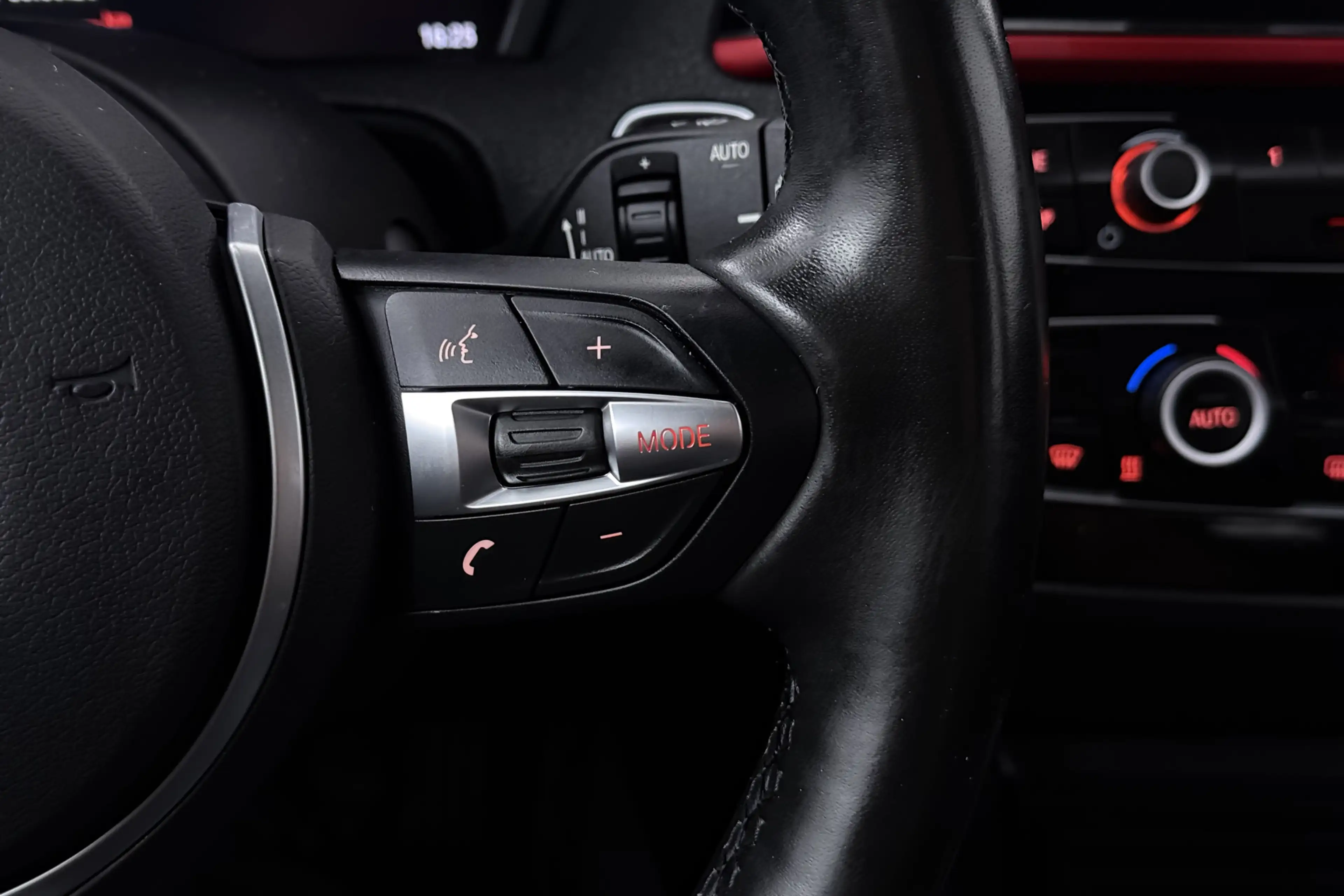 BMW 118 1-serie 118i Executive (NAVIGATIE, CAMERE, SPORTST — photo 8