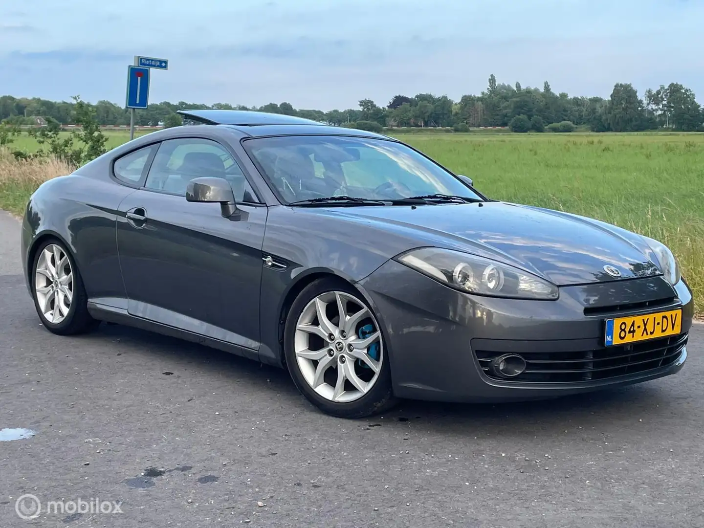 Hyundai Coupe 2.0i CVVT Dynamic Tuscani Grijs - 2