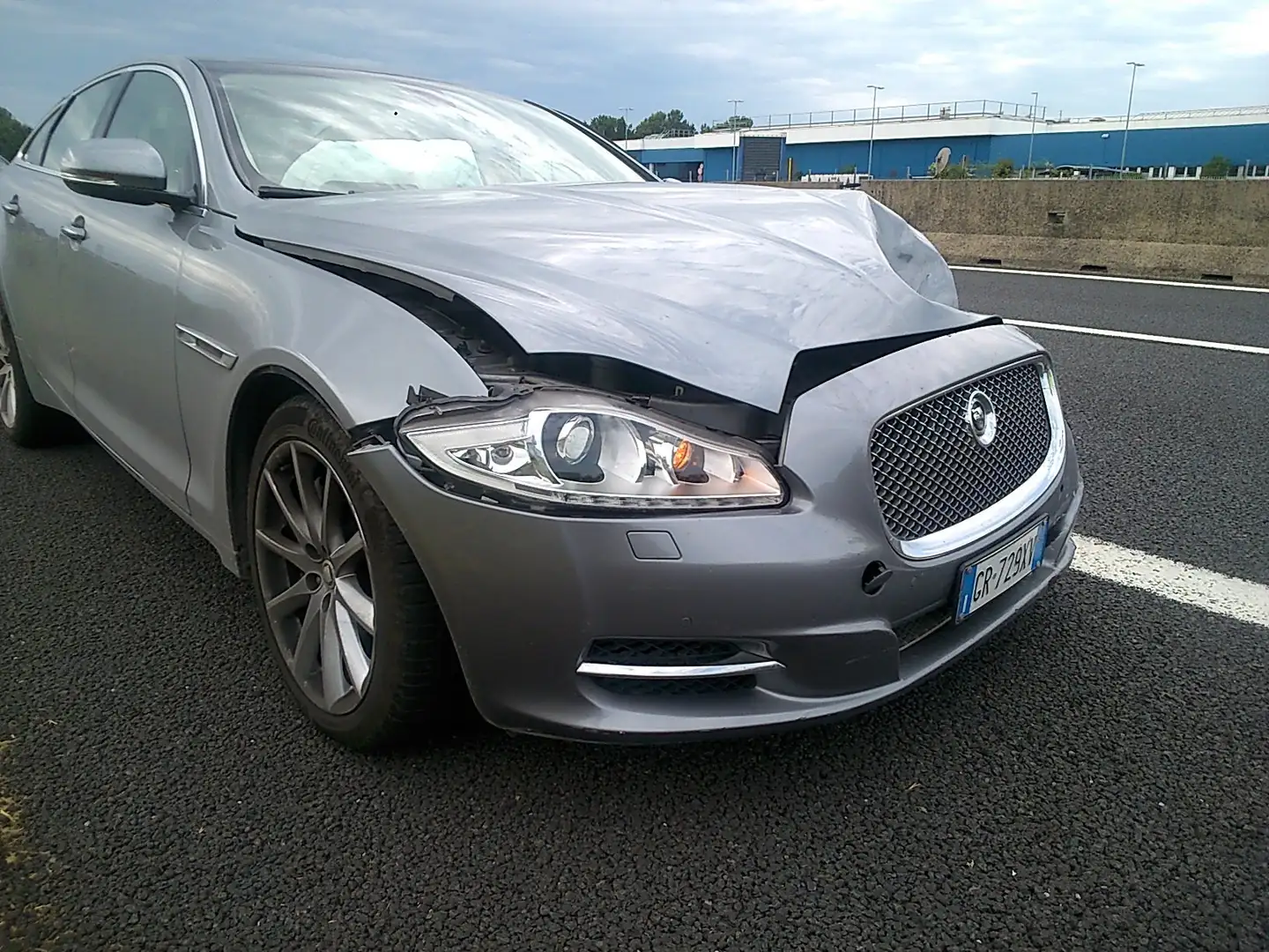 Jaguar XJ XJ IX 2010 3.0d V6 Portfolio auto Argento - 1
