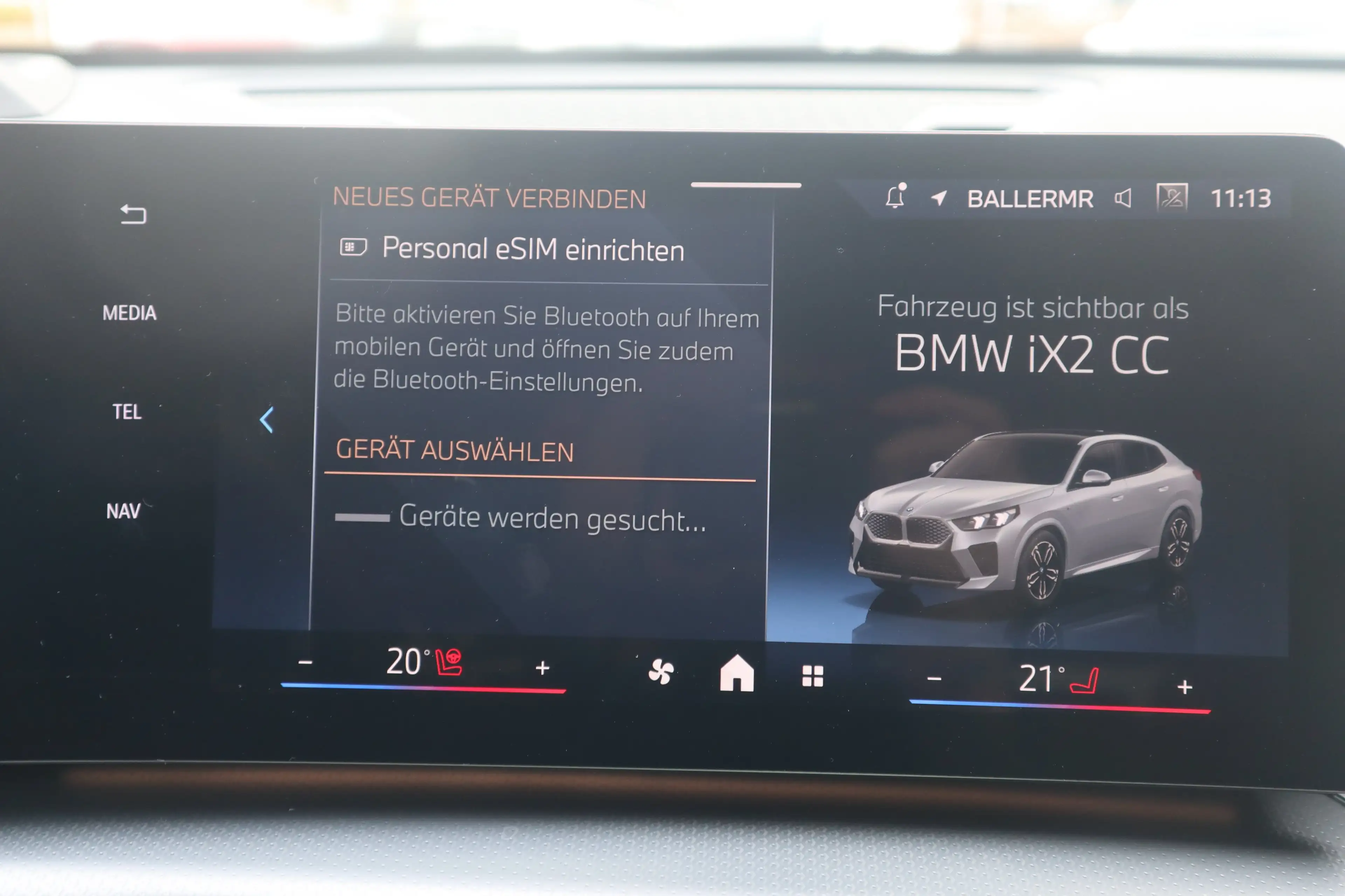 BMW iX2 eDrive20 — photo 10