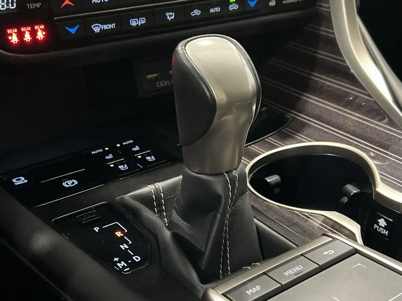 Lexus RX снимка Lexus RX