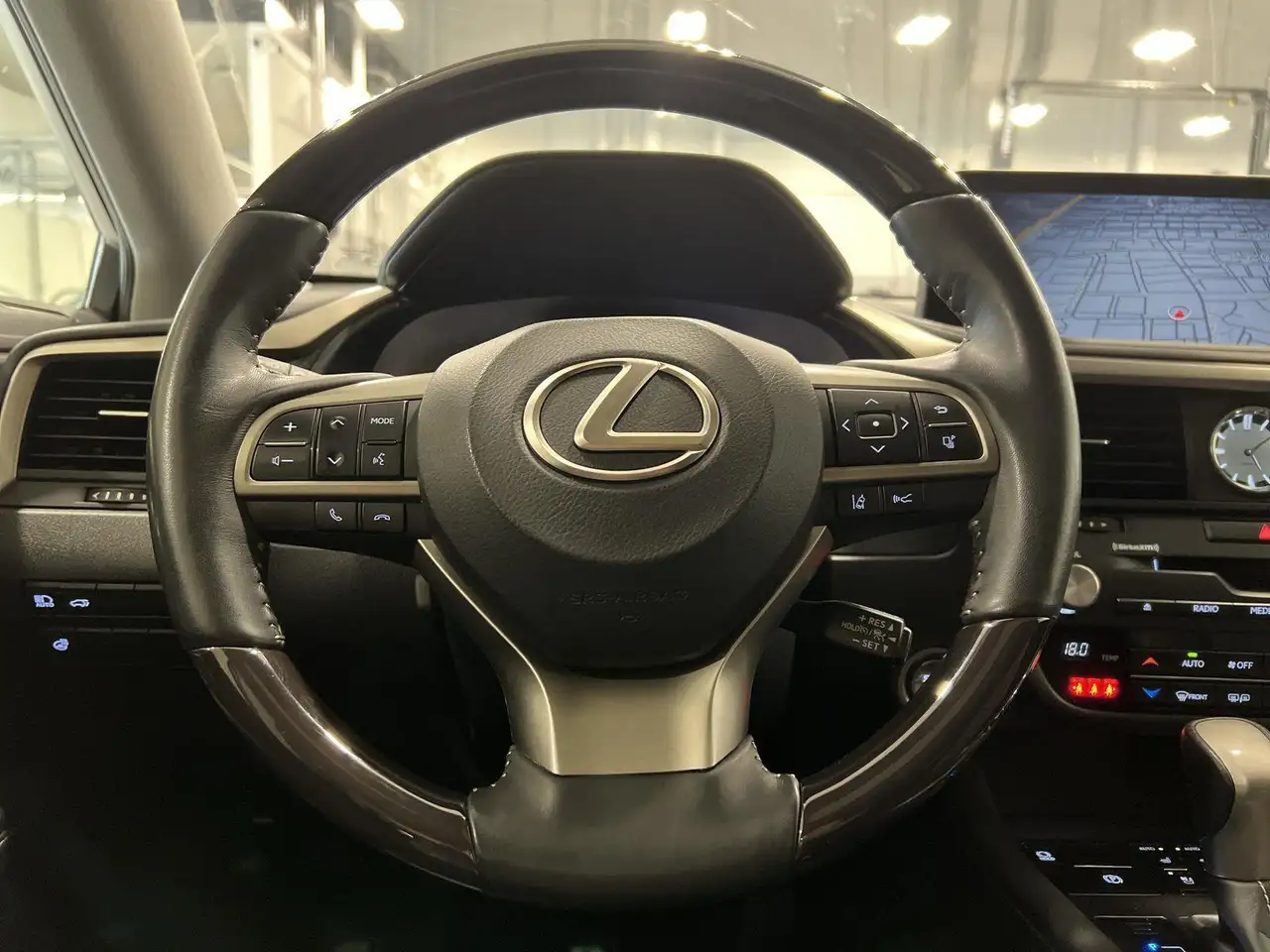 Lexus RX снимка Lexus RX