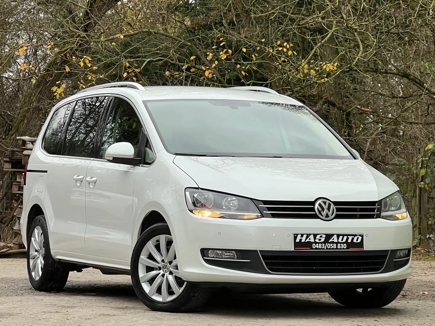 Volkswagen Sharan 2.0 TDi SCR//B.AUTO//7PLACES//ETATNEUF Weiß - 2