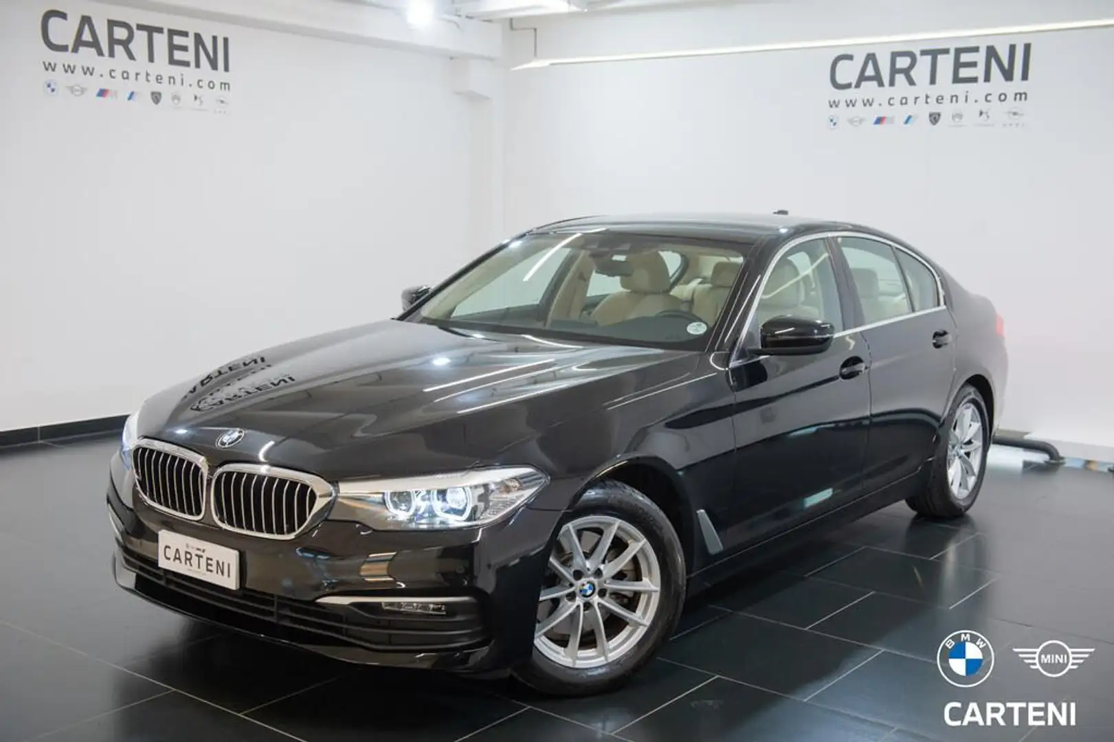 BMW 520 i Business auto Nero - 1
