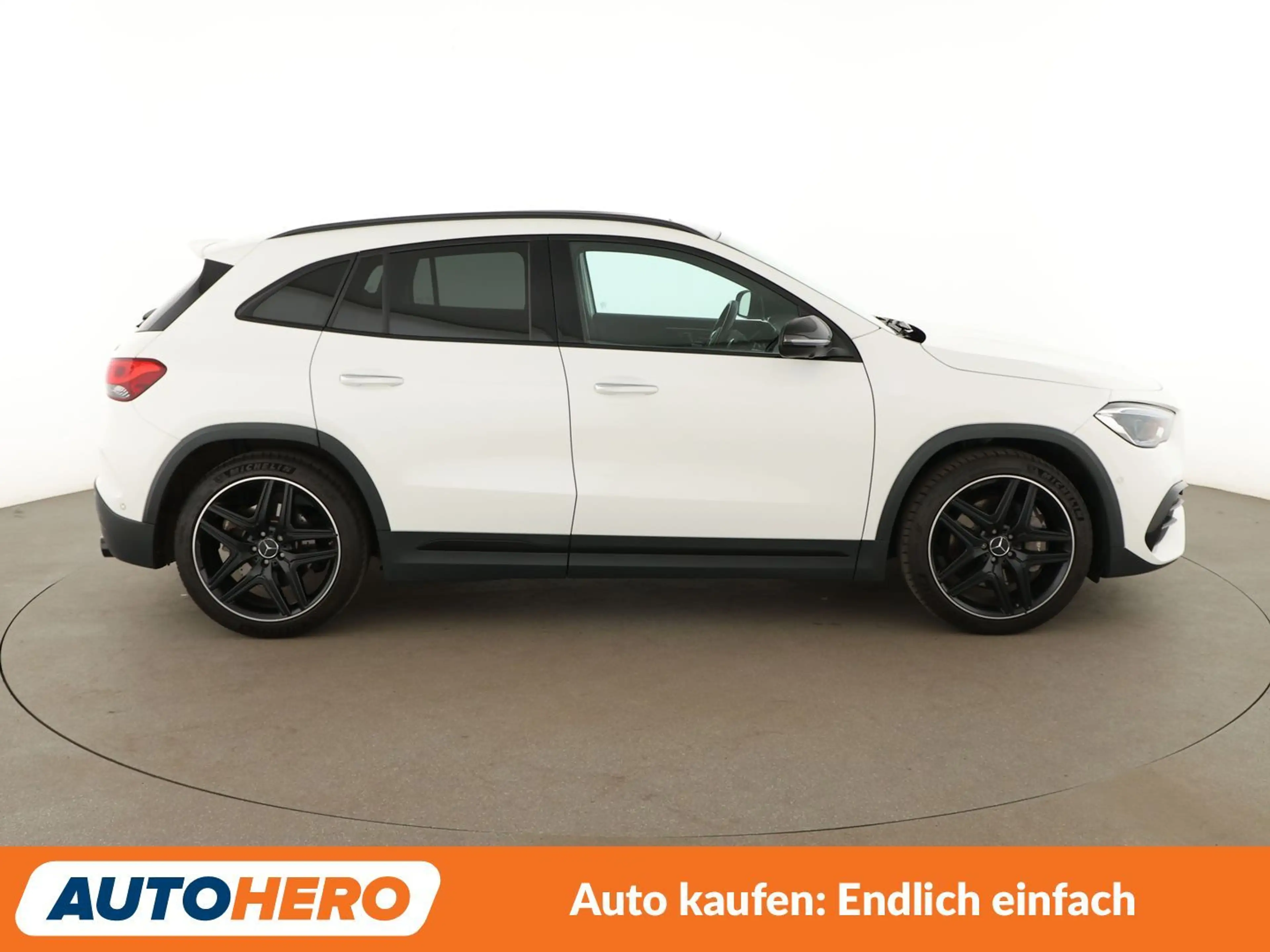 Mercedes-Benz GLA 45 AMG AMG 4Matic Aut.*LED*NAVI*TEMPO*PDC*SHZ*KLIMA* — photo 7