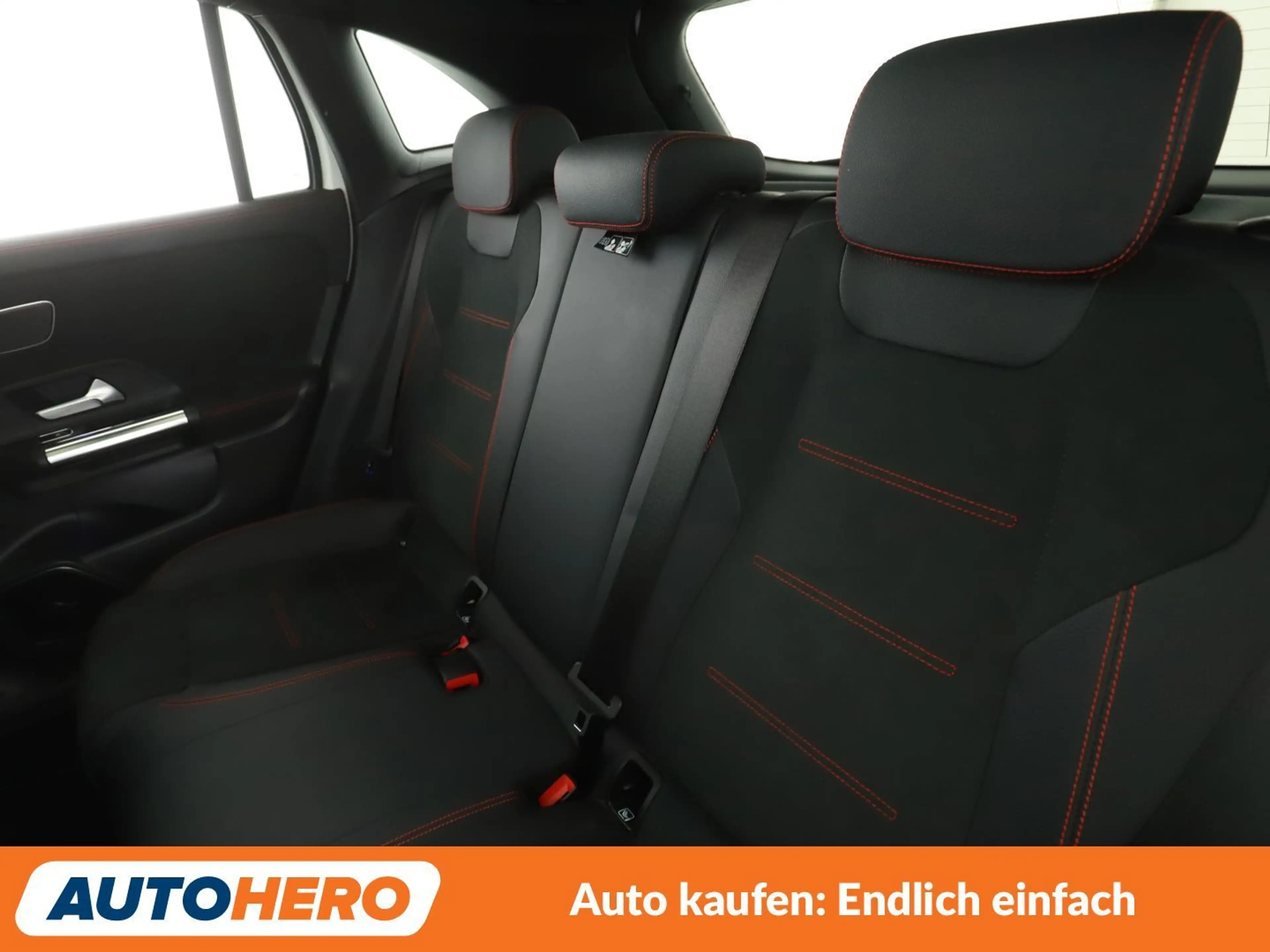 Mercedes-Benz GLA 45 AMG AMG 4Matic Aut.*LED*NAVI*TEMPO*PDC*SHZ*KLIMA* — photo 14