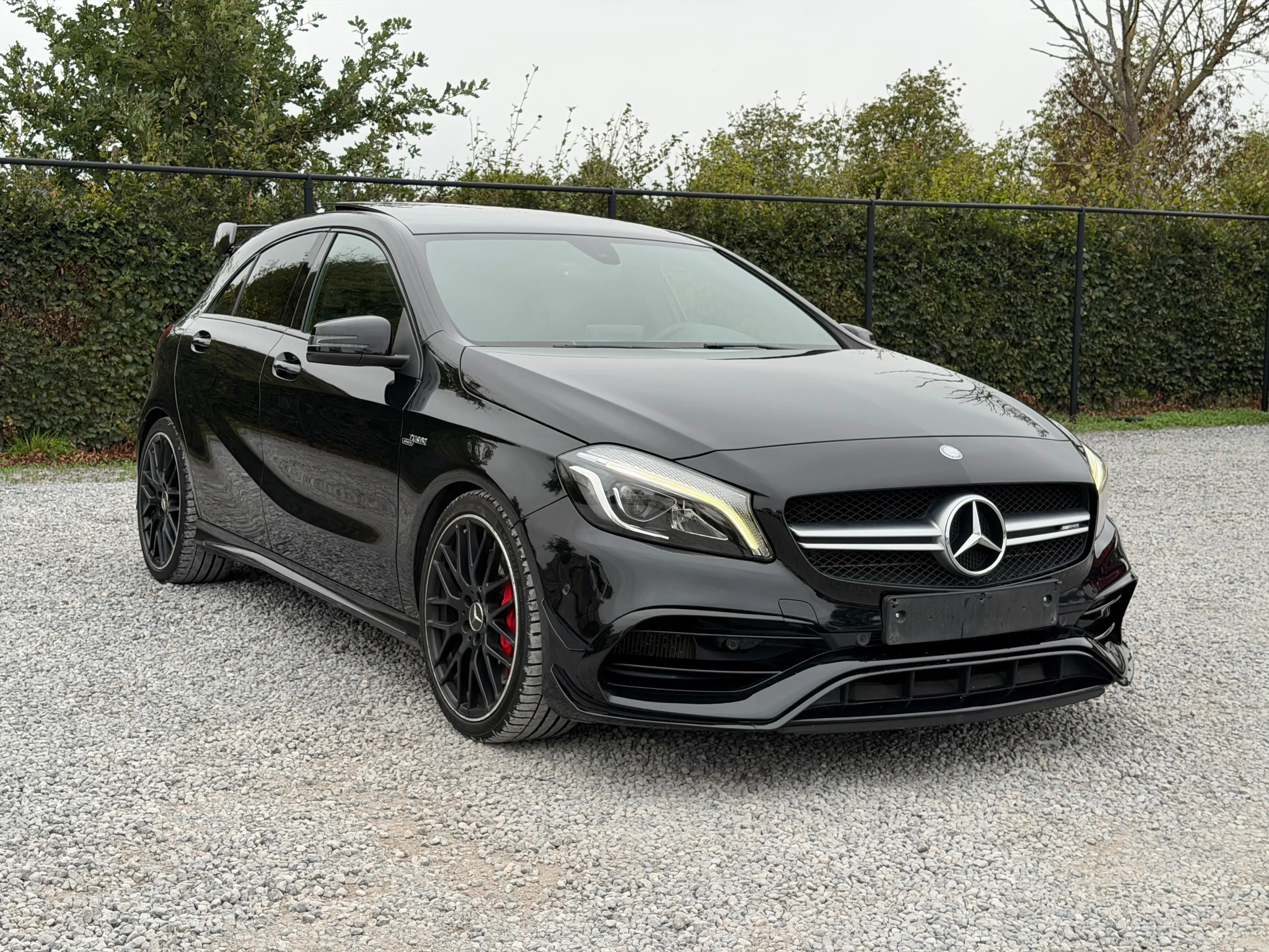 Mercedes-Benz A 45 AMG 4-Matic *FACELIFT*AMG BUCKET SEATS*PANORAMIC*HARMAN KARDON*FULL OPTION*