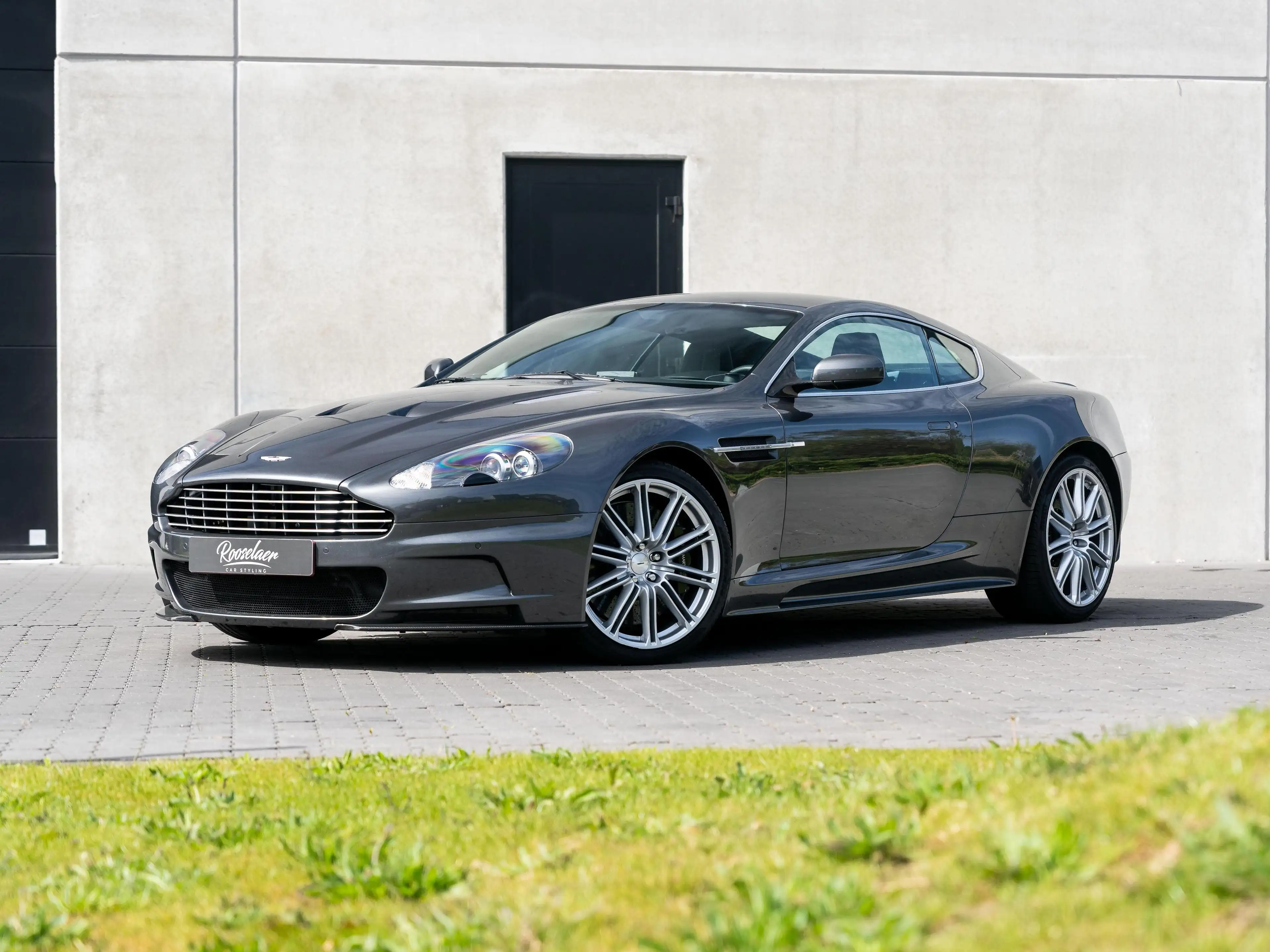 Aston Martin DBS DBS 5.9i V12 / MANUAL / CARBON