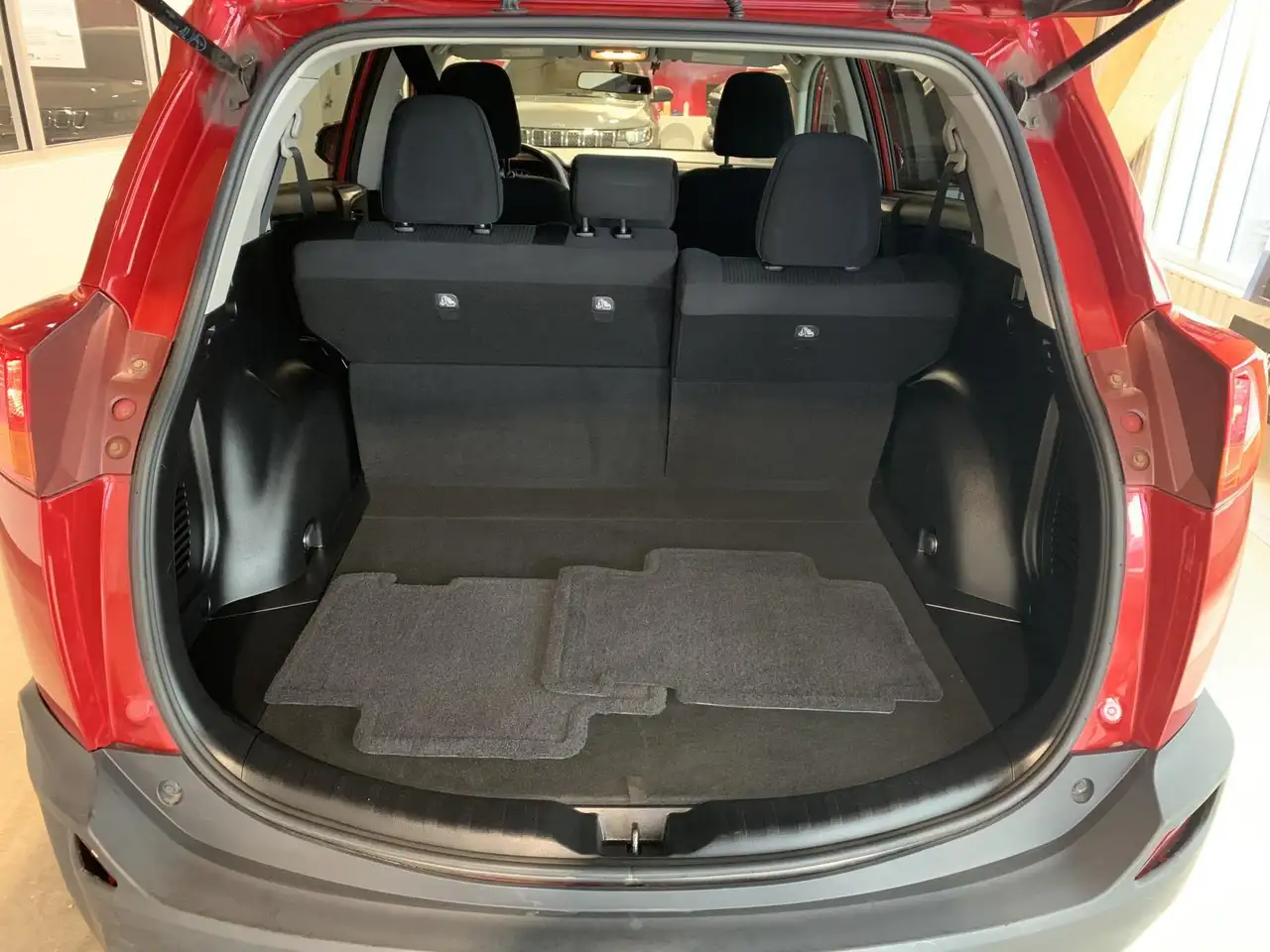 Toyota RAV 4 снимка Toyota RAV 4