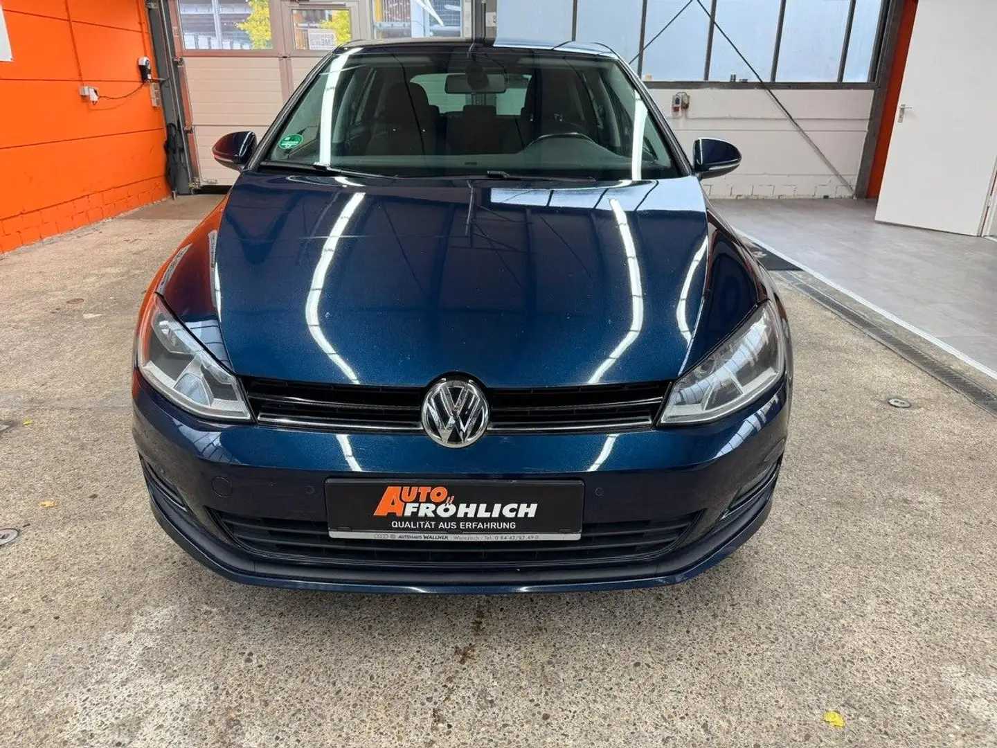 Volkswagen Golf VII Lim. 2.0 TDI Comfortline Navi Dynaudio Bleu - 2