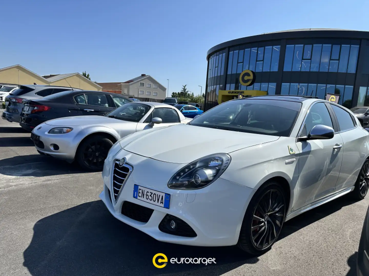 Alfa Romeo Giulietta 1750 TBi Quadrifoglio Verde Blanc - 1