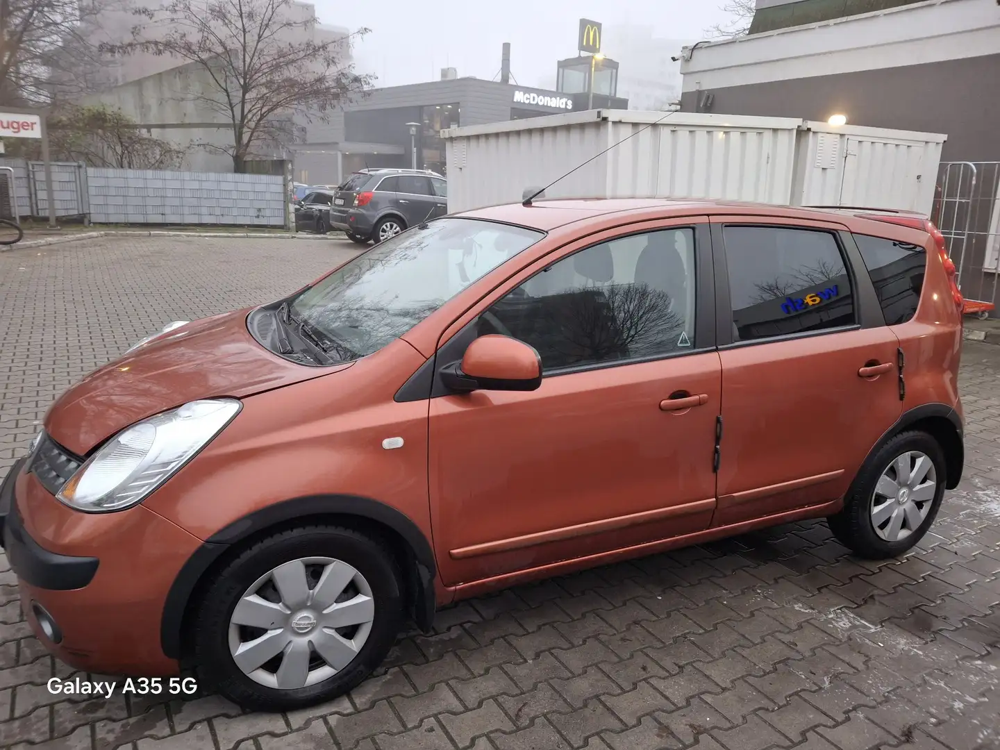 Nissan Note 1.6 acenta Neuer TÜV, Scheinwerfer und Batterie - 1