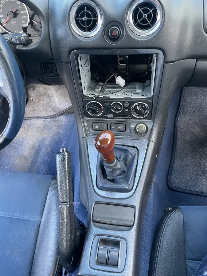 Mazda MX-5 1.9i 16V, foto 12
