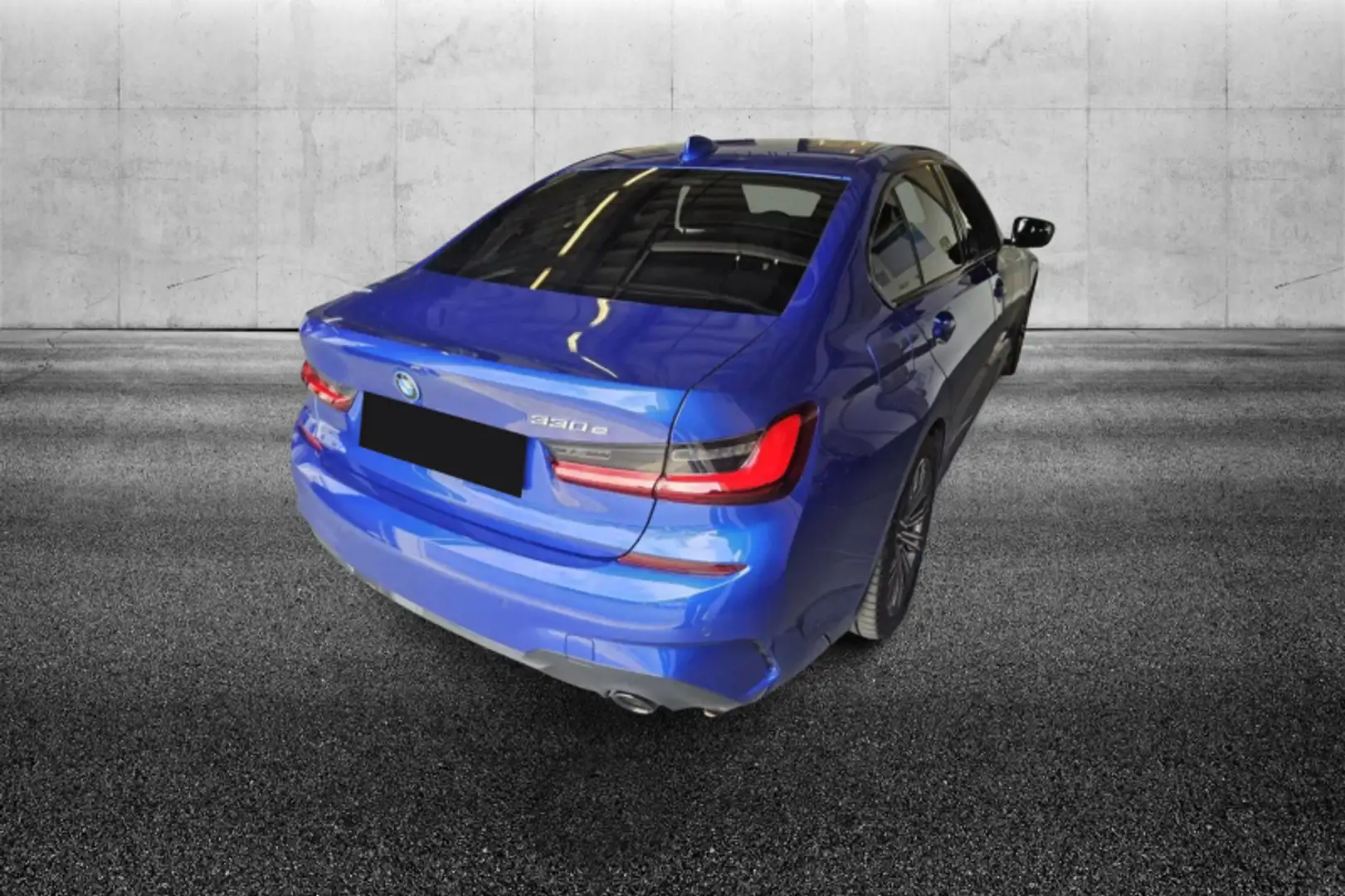 BMW 330 e Msport Bleu - 2